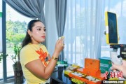 晋江泰国主播品三亚榴莲：“尝到了家乡味”